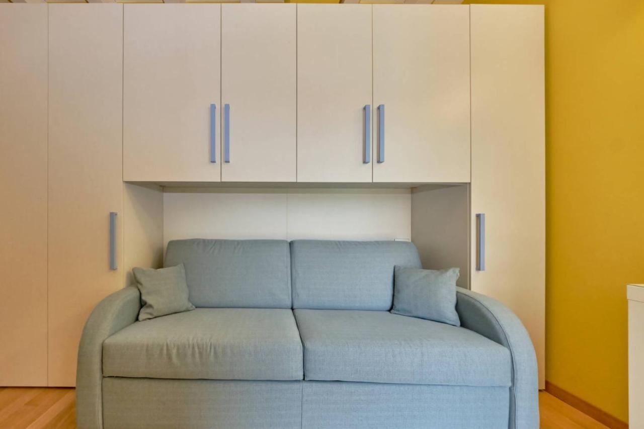 Warda B11 Apartment 代森扎诺-德尔加达 外观 照片