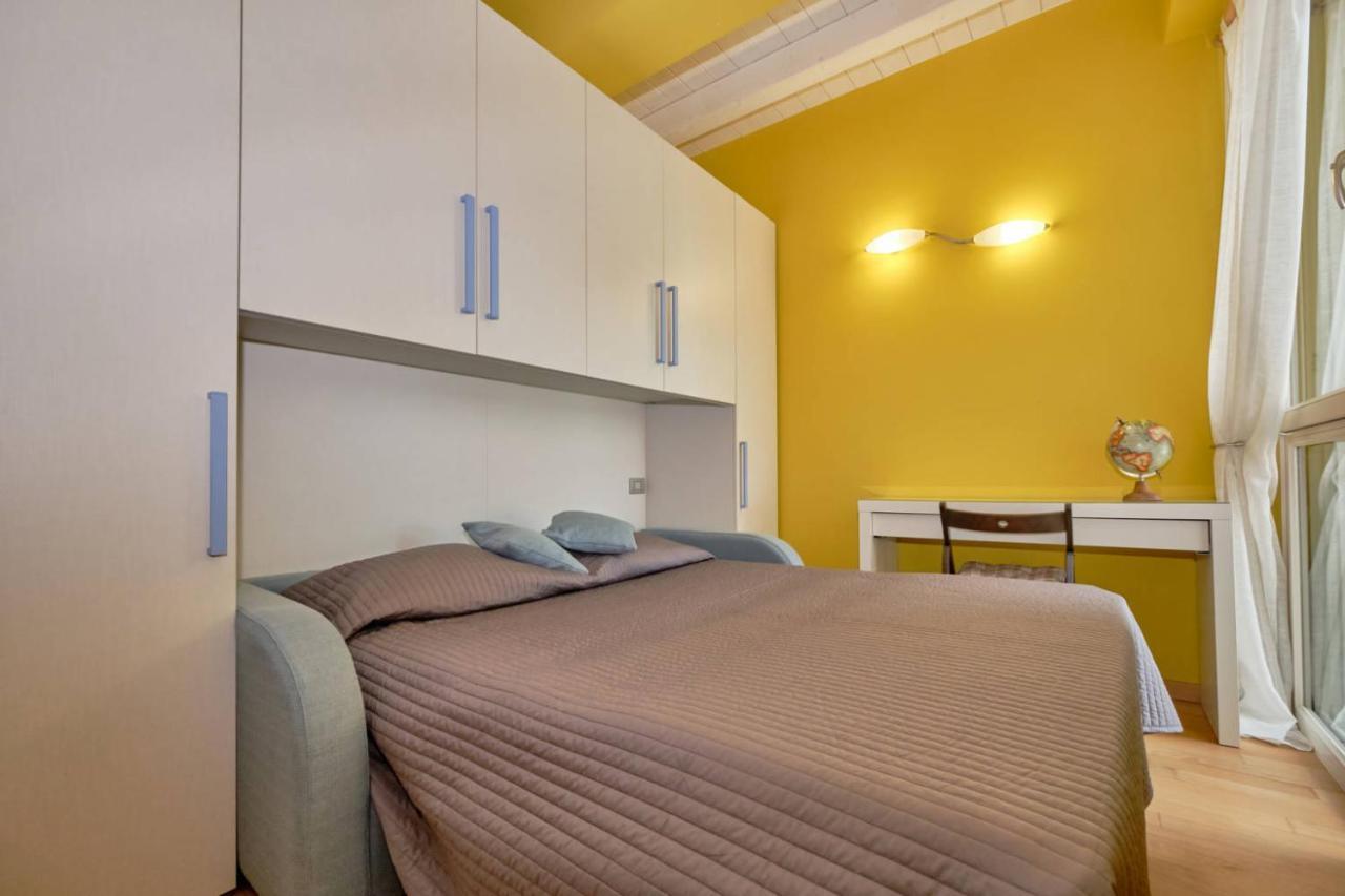 Warda B11 Apartment 代森扎诺-德尔加达 外观 照片